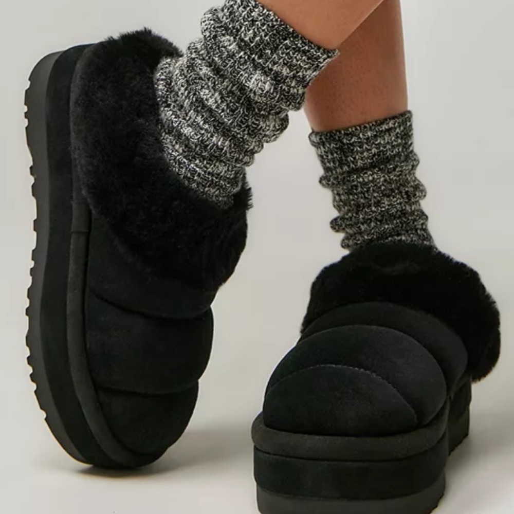 UGG Women's Black Tazzlita Slippers